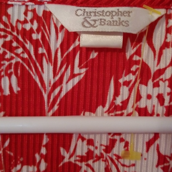 Nice Top - Picture 3 of 3